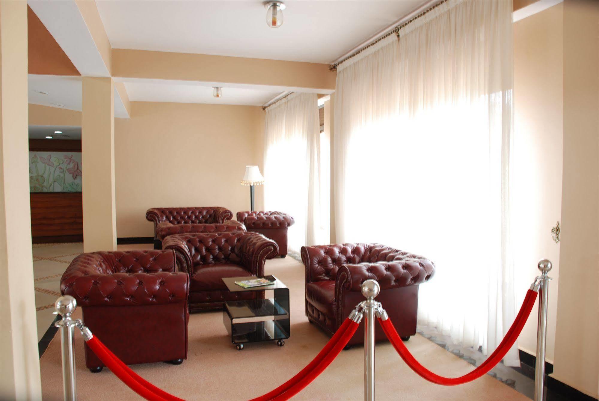 Silver Springs Hotel Kampala Exterior foto