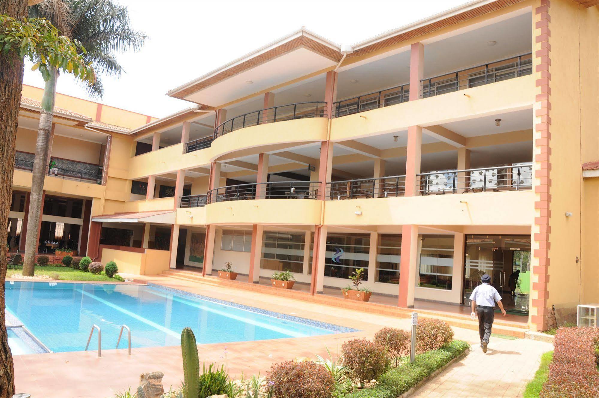 Silver Springs Hotel Kampala Exterior foto
